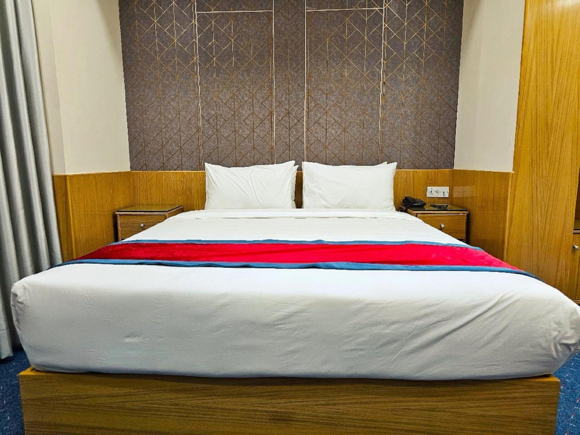 Hotel Safa Residency - Dhaka Buitenkant foto